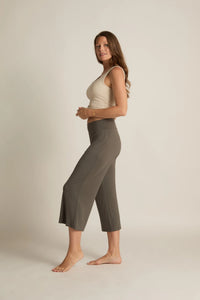 Wide Leg Bamboo Capri - Earl Gray