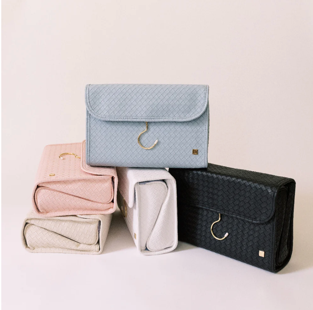 Luxe Hanging Toiletry Case - Woven Shell