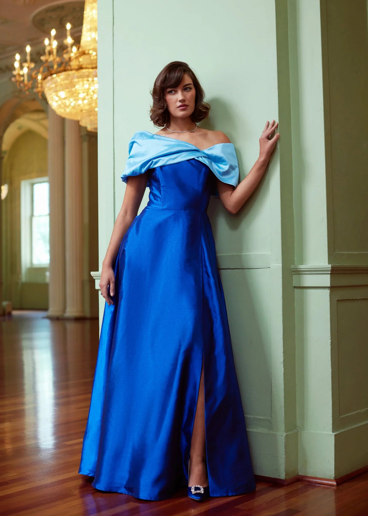 dupioni silk dresses collection 1960s Dupioni Silk Column Dress w Ruffle Neck & Bow XS
