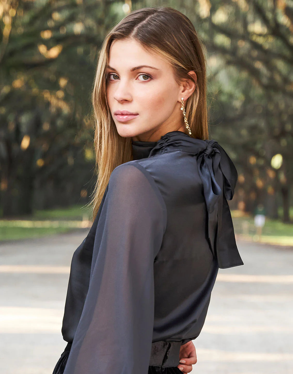 Swinging Crystal Chain Earrings